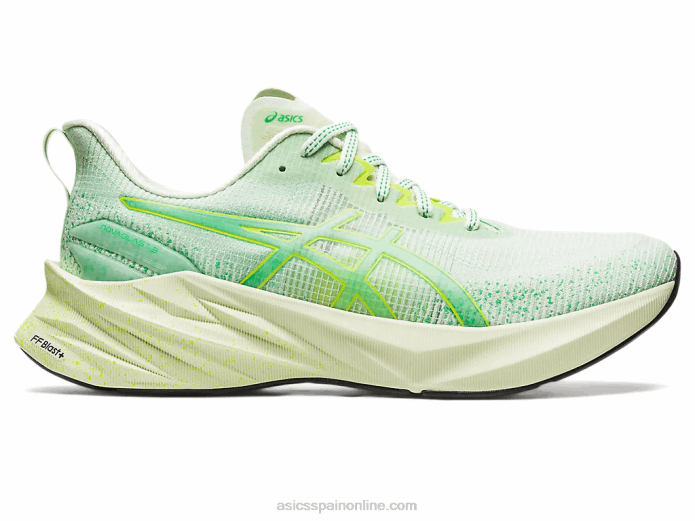 novablast 3 le Asics 4L68110 susurro verde/cilantro
