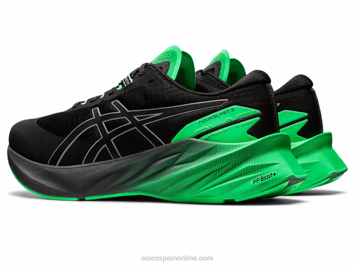 novablast 3 lite-show Asics 4L68739 negro/hoja nueva