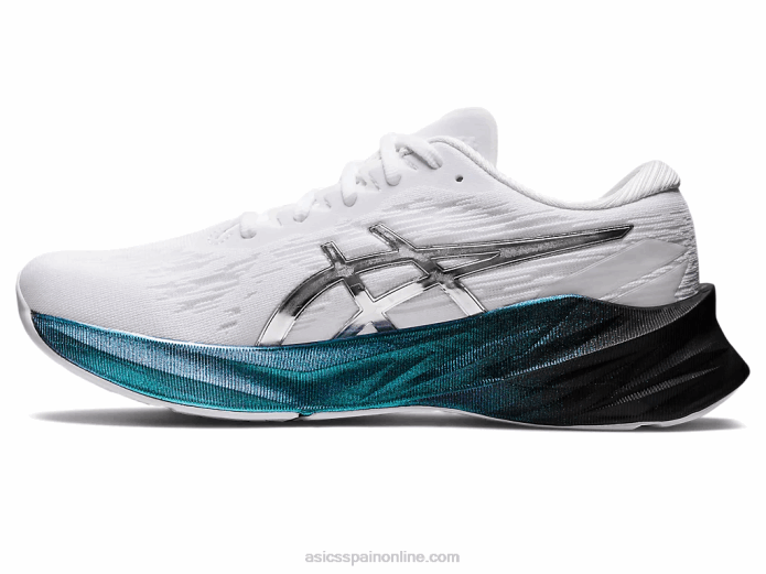novablast 3 platino Asics 4L68948 blanco/plata pura