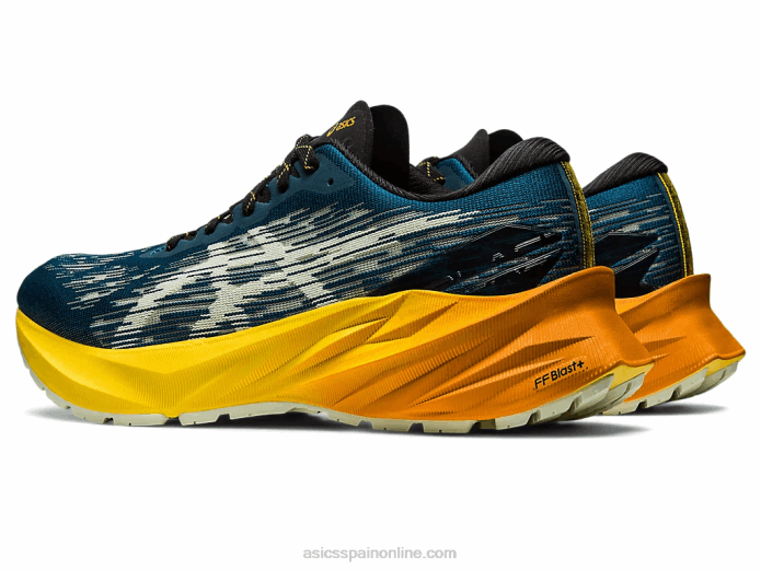 novablast 3tr Asics 4L68421 baño natural/amarillo dorado