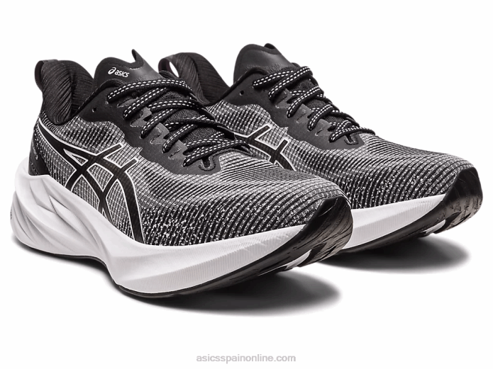 novablast 3 le Asics 4L682268 blanco negro