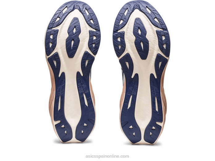novablast 3 nagino Asics 4L682140 cielo/crema